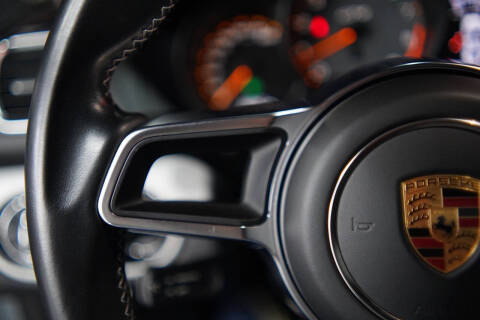 2016 Porsche Cayman GT4