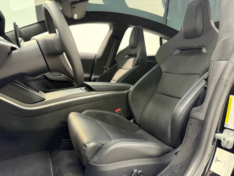 2024 Tesla Model S Plaid