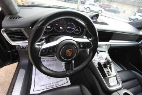 2017 Porsche Panamera Turbo