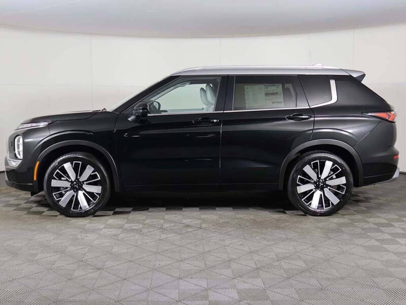 2025 Mitsubishi Outlander SEL Platinum Edition