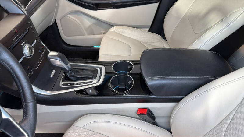 2018 Ford Edge Titanium