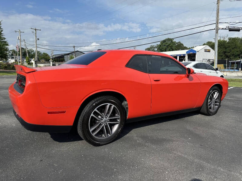 2019 Dodge Challenger SXT