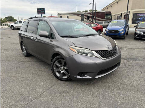 2015 Toyota Sienna