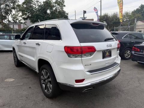2017 Jeep Grand Cherokee Summit