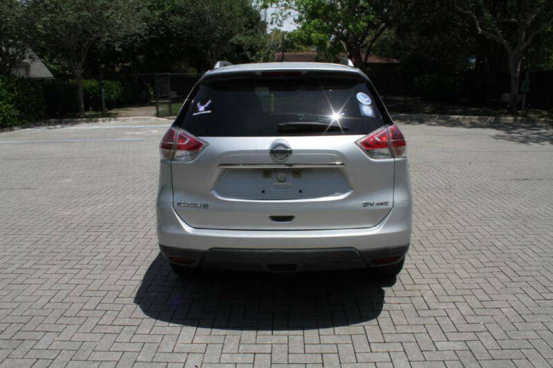 2015 Nissan Rogue SV