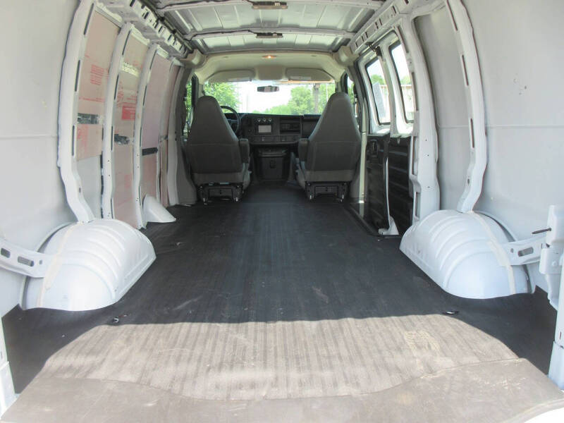 2017 Chevrolet Express 2500