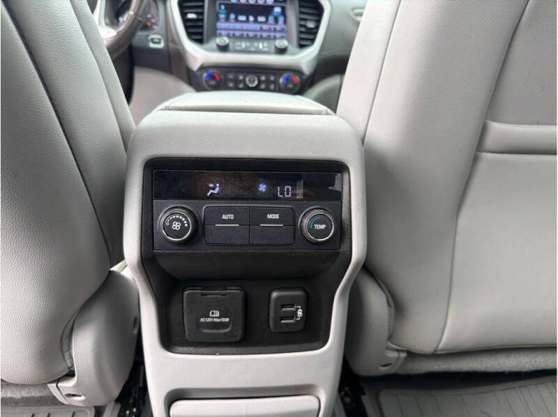 2019 GMC Acadia SLT-1