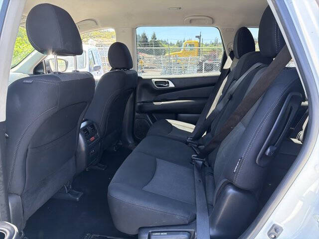 2019 Nissan Pathfinder SV