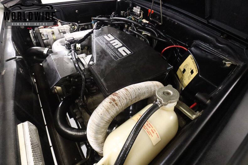 1981 DeLorean DMC-12