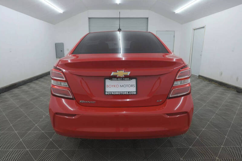 2017 Chevrolet Sonic LT Auto