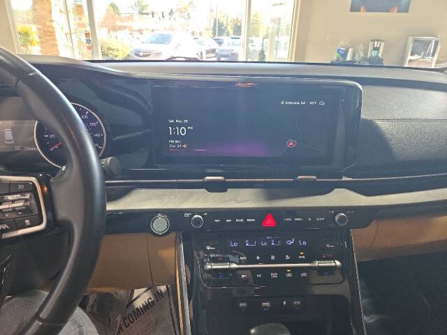 2023 Kia Carnival EX