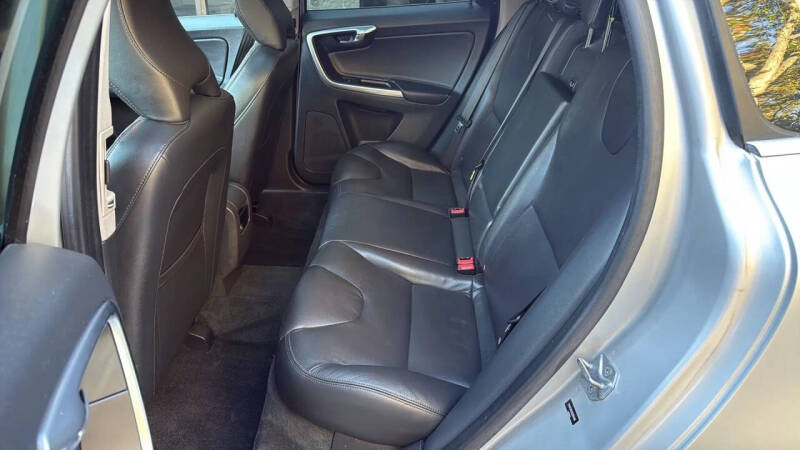 2016 Volvo XC60 T5 Premier