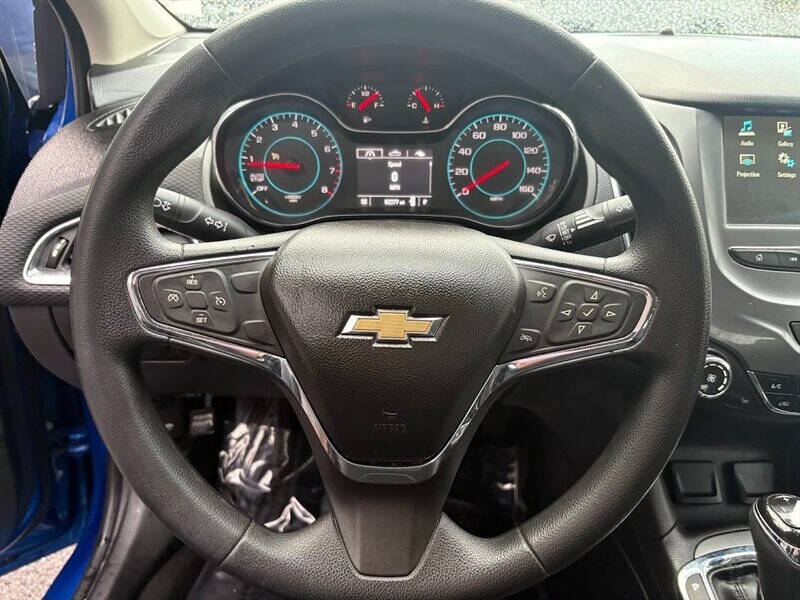 2017 Chevrolet Cruze LT Auto