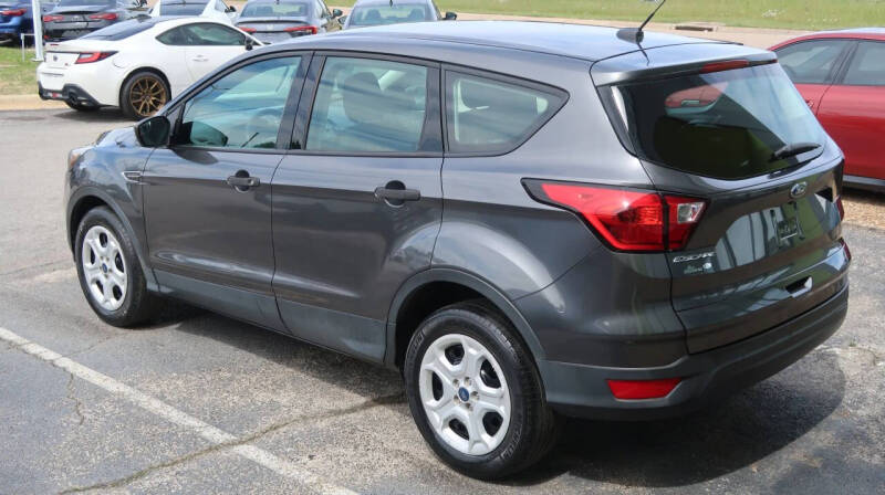 2019 Ford Escape S