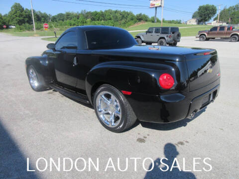 2004 Chevrolet SSR LS