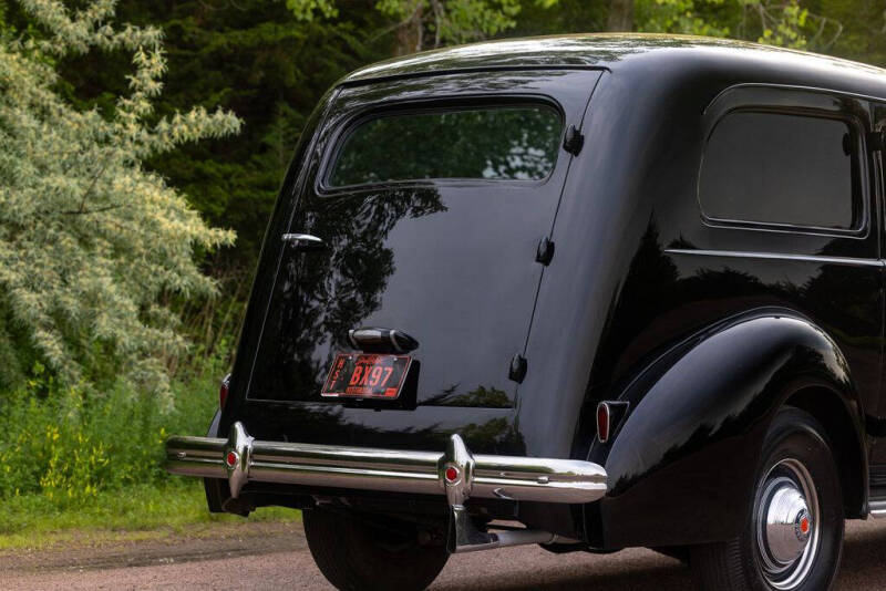 1939 Packard 120