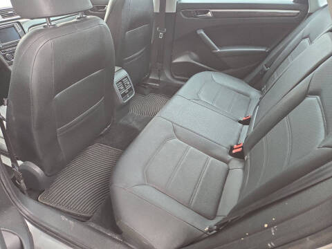 2016 Volkswagen Passat 1.8T SE