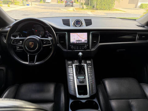 2018 Porsche Macan S