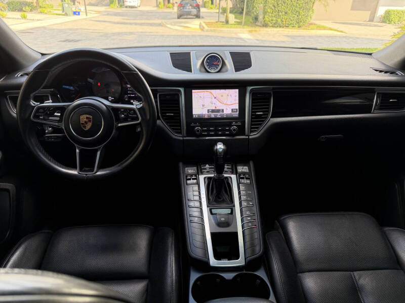 2018 Porsche Macan S