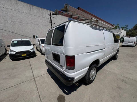 2011 Ford E-Series