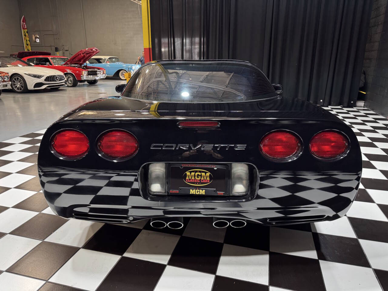 2004 Chevrolet Corvette 10