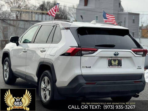 2021 Toyota RAV4 Hybrid XLE