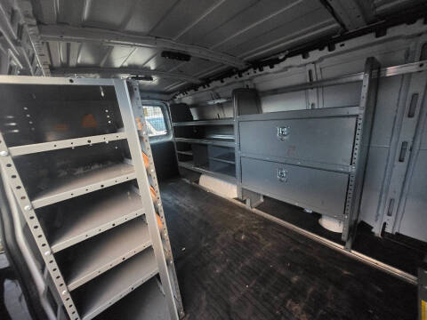 2017 Chevrolet Express 2500