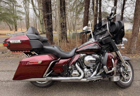 2015 Harley-Davidson FLHTCUL - Electra Glide