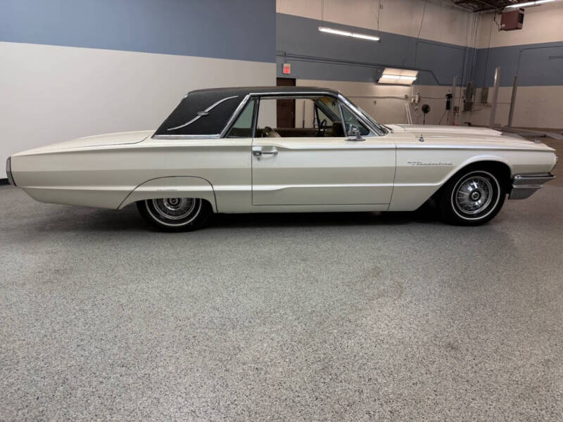 1964 Ford Thunderbird