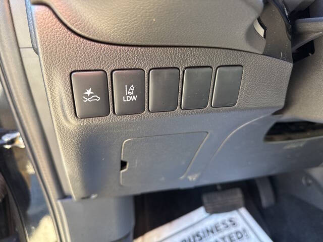 2020 Mitsubishi Outlander LE