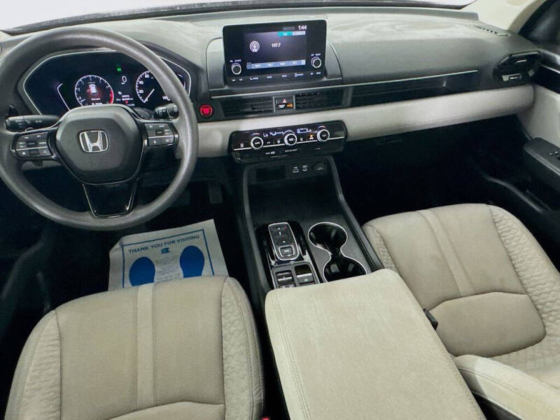 2023 Honda Pilot LX