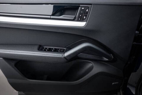 2025 Porsche Cayenne Coupe