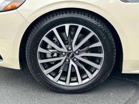 2018 Lincoln Continental Select