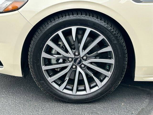 2018 Lincoln Continental Select