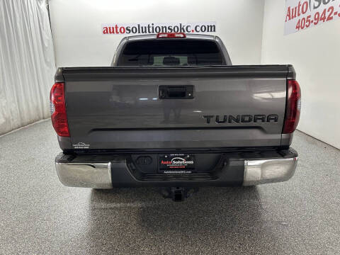 2015 Toyota Tundra SR5