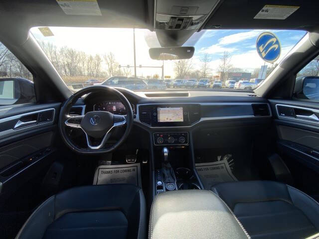 2022 Volkswagen Atlas Cross Sport V6 SEL Premium R-Line 4Motion