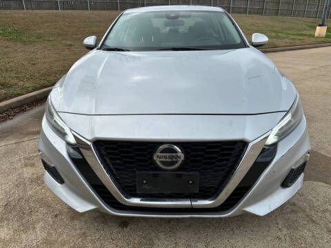 2021 Nissan Altima 2.5 SV