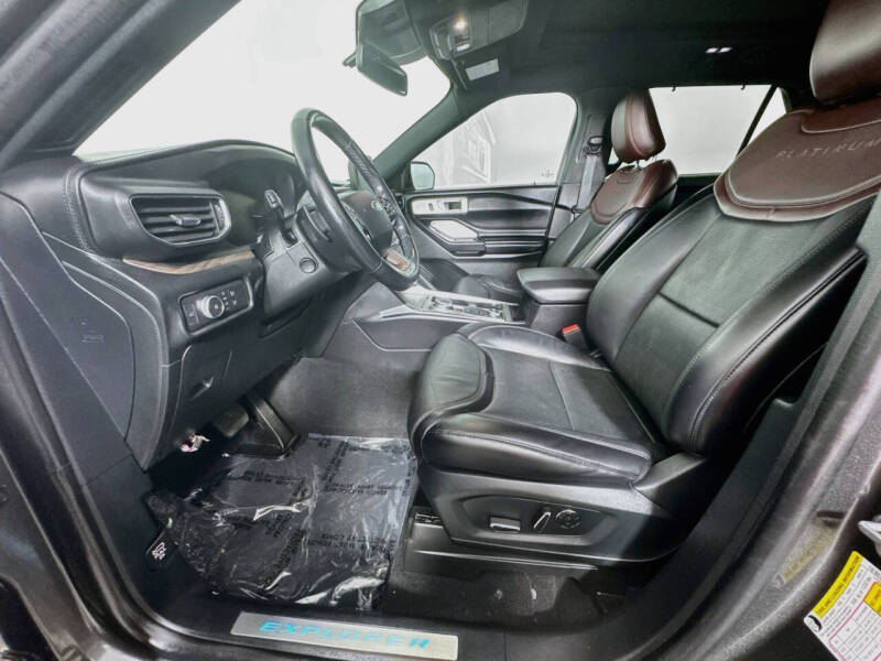 2020 Ford Explorer Platinum