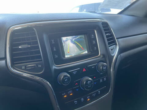 2017 Jeep Grand Cherokee Laredo E