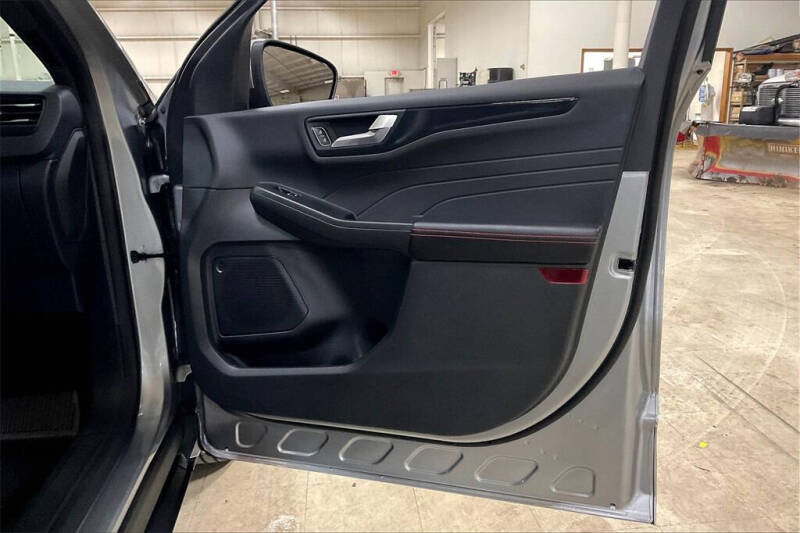 2023 Ford Escape ST-Line Elite