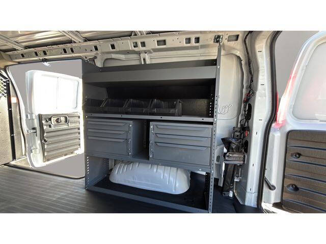 2025 Chevrolet Express 2500