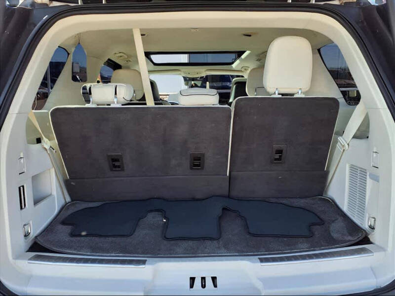 2018 Lincoln Navigator Black Label