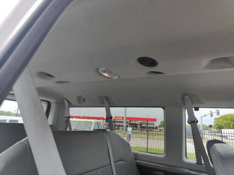 2011 Ford E-Series E-350 SD