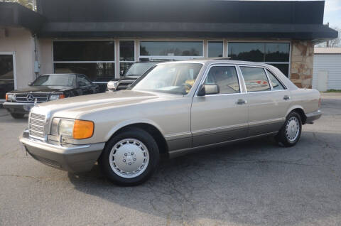 1991 Mercedes-Benz 560-Class for sale at Amyn Motors Inc. in Tucker GA