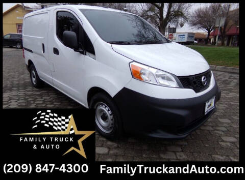 2015 Nissan NV200 for sale at Family Truck and Auto in Oakdale CA