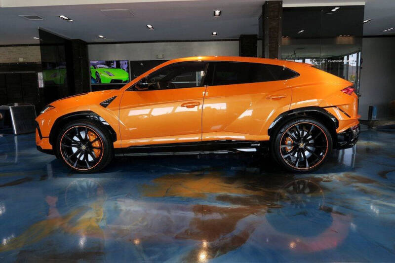 2024 Lamborghini Urus S
