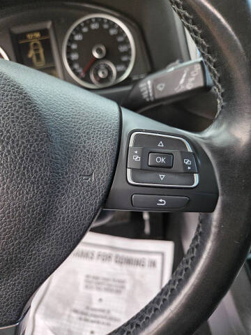 2011 Volkswagen Tiguan SEL 4Motion