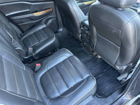 2017 GMC Acadia Denali