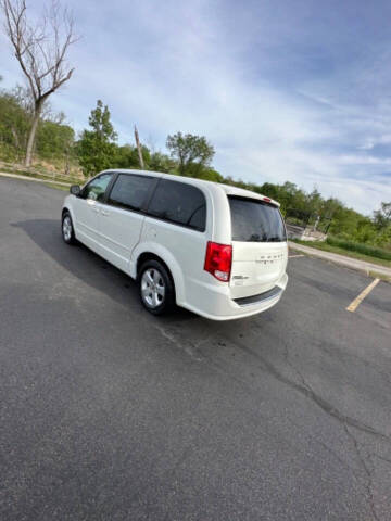 2013 Dodge Grand Caravan SE
