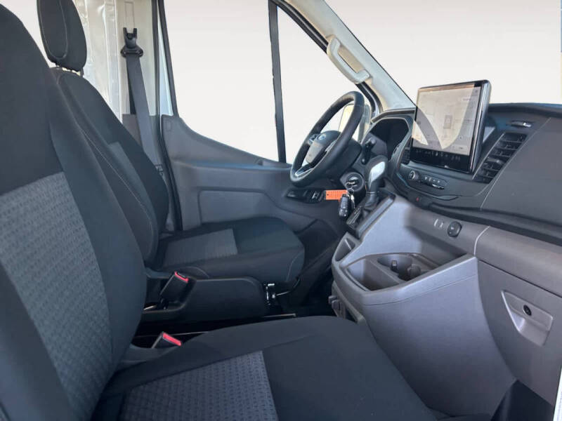2024 Ford Transit 250